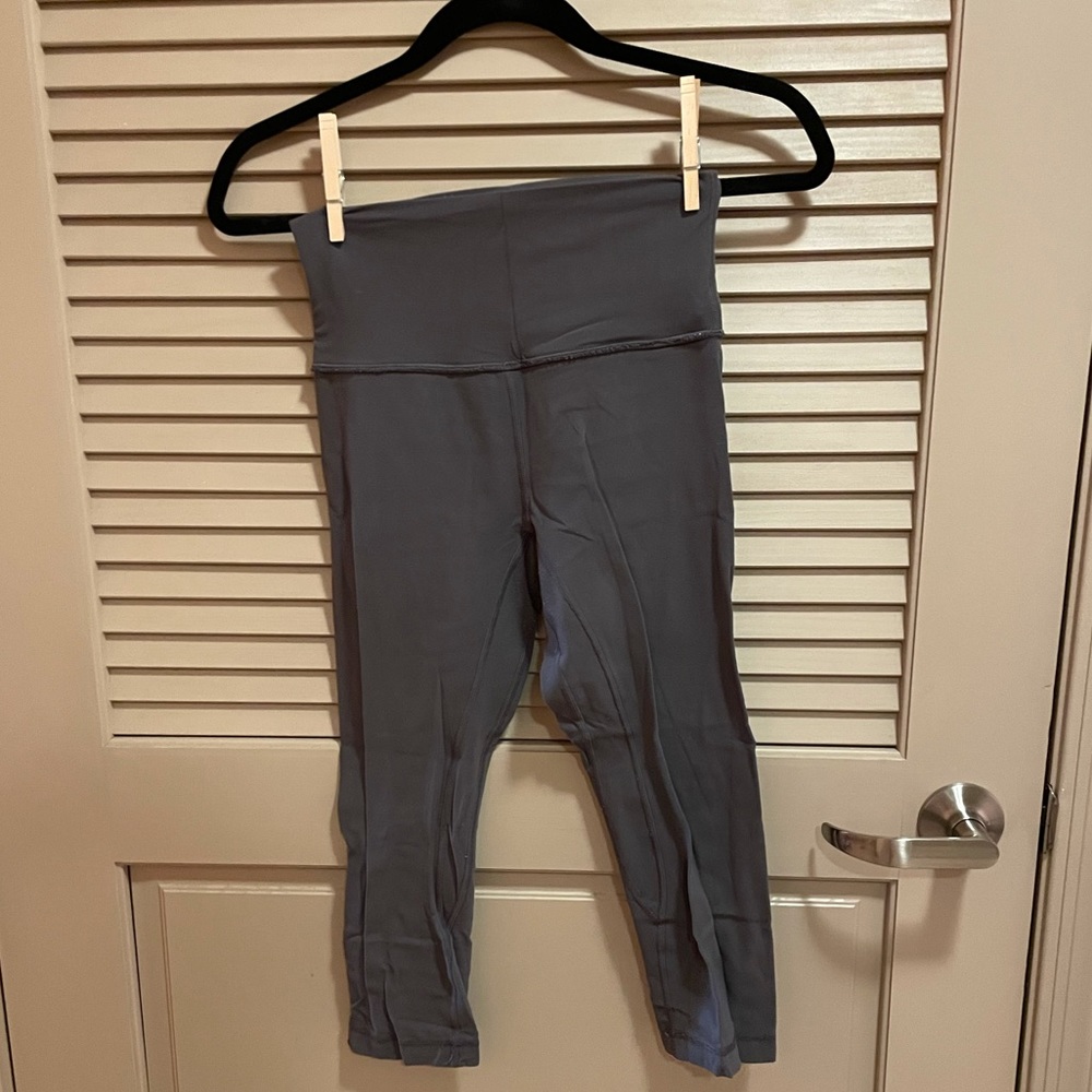 Lululemon Cropped Align Legging Gray - Size 4